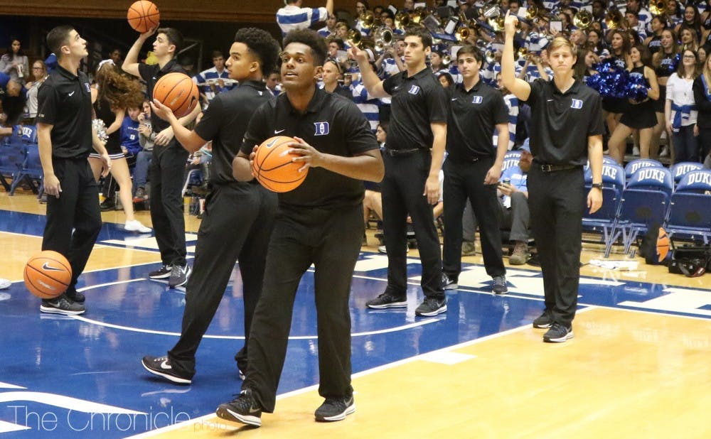 duke sucks law Fat short cock